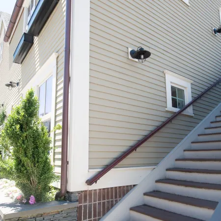 The Newport Lofts - 543 Thames Street