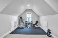 Durham Retreat Games, Exercise, And Relaxation 5 Bedroom Home
