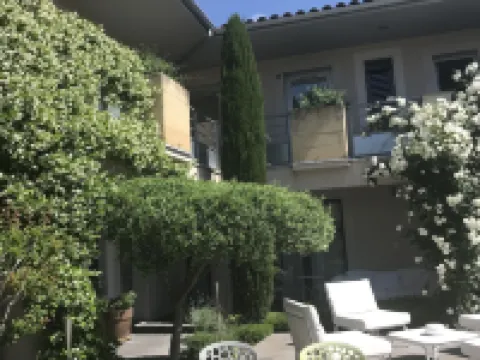 Patio de Violette Hotels in Uzes