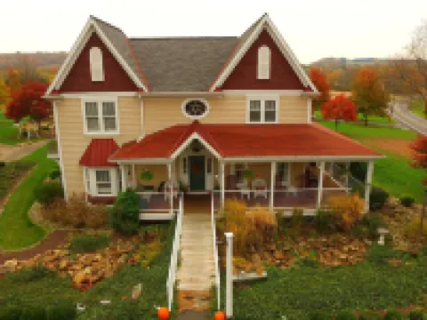 Chapel Valley Estate Bed & Breakfast Hotels in Beaver County