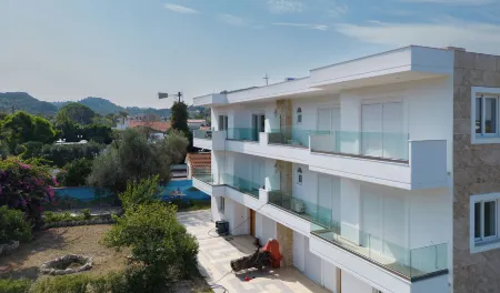 Sweet Home Apartments Отели рядом с достопримечательностью «Bunker Kremasti»