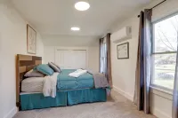 Cozy Historic Wakefield Home Close to Beaches - Pet friendly