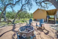 Rustic-Chic Country Cabin - 10 Mi to Main Street! - spa