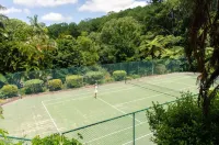 Montville Mountain Inn Hotels in Mapleton