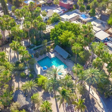 Hotel Oasis