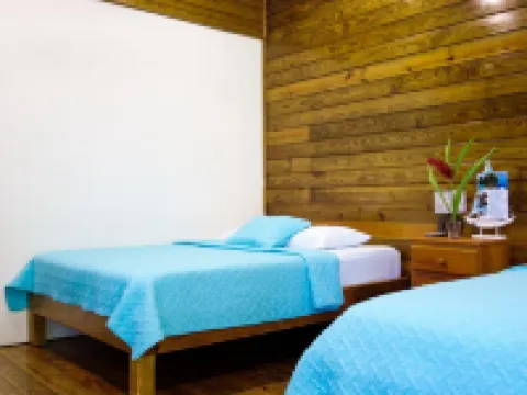 ยาริสโนริ โรงแรมในโบกาสเดลโตโร