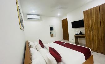 The Lodgers Luxury 1 BHK Serviced Apartment in Gurugram Near Millennium City Centre Metro