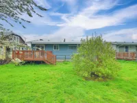 7 Mi to Dtwn: Family-Friendly Abode in Seattle! Hotels near King County (Boeing Field) International Airport