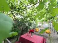 Anna's Guest House Hotels in Gori