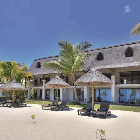 Paradis Beachcomber Golf Resort & Spa