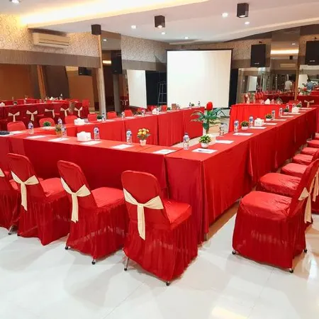 Hip Hope Hotel