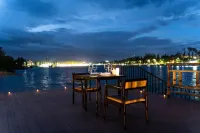 Amber Kampot - Private Pools