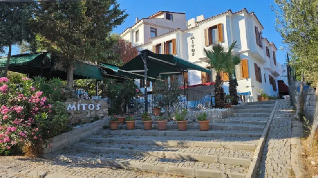 Mitos Hotel