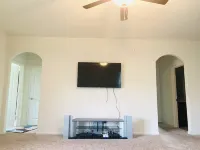 ENTIRE HOME JUST 10 MINS from IAH, 20 Miles DWNTWN Hotels in Atascocita