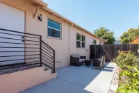 1 Bedroom Home with Home Office