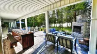 Bay Waterfront 5 Br 4BT Barndominium. Still Some Availability Late Summer/Fall! - Wi-Fi