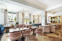 Park Central Hotel