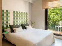 Eric Vökel Boutique Apartments - Sagrada Familia Suites Hotels near Fundacio Puigvert