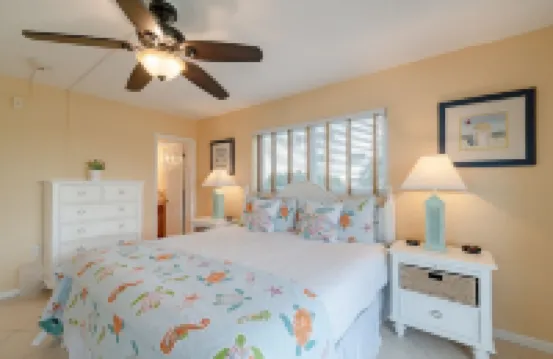 Private Tropical Beach White Sand-No Stairs-King Bed-Heated Pool- Superfast WiFi