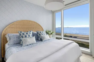 Designer Oceanview Cottage, 360 Views, Near Downtown Boston & Airport, Sleeps 6