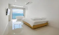 Yeosu Yeosu Bambada Pension Отели в г. 
