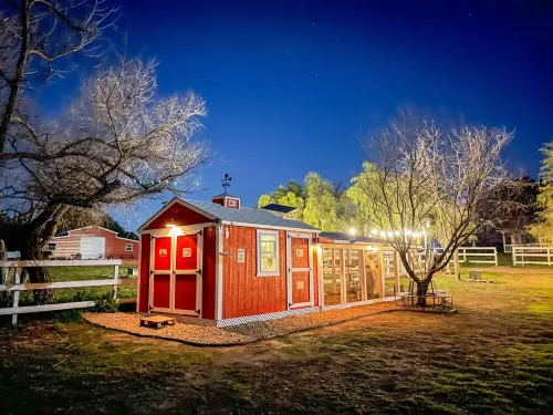 7Br Red Barn Ranch- Pool • Hot Tub • Game Room • Sleeps 18 + Onsite Farm Stand