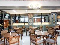 Sarila Hotel Solo - Parkplatz