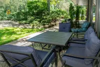 Cozy Condo at Interlaken! Stay & Play on Lake Como