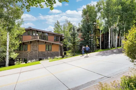 Aspenwood - CoralTree Residence Collection