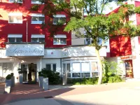Hotel Sittardsberg Hotels near An den vier Steinen