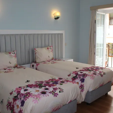 Grande Oceano Guest House Отели рядом с достопримечательностью «Театр Колизей-Порту»