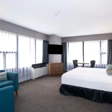 Sandman Signature Calgary Downtown Hotel