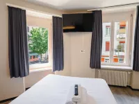easyHotel Zurich Main Station Hotels near Moods
