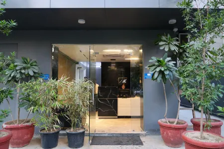 Aquila Grand Suites - Noida Sector 136