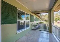 Near Beaches Entire Home 4 Bedroom