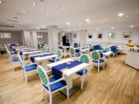 IG ナチョソル アトランティック & ヤイサソル バイ セルバトール - 大人限定 コマルカ・スールのホテル