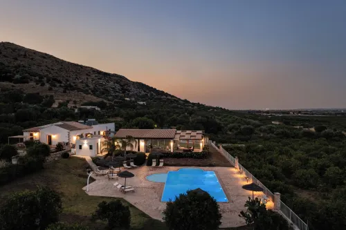 Agriturismo Alle Riserve Cavagrande - parking