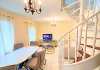 Maison Independente | 2 Bedrooms | 15min Paris by Train فنادق في Sarcelles