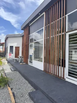 Cosy and Calm gated Apartment for either Business stay or Vacation. Hotel a 