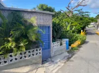 2 Bedroom 1 1/2 Bath Charming In Town Apartment with Great Jungle View Deck!