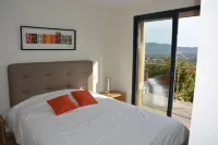 Villa with breathtaking views of Pinarello bay and beach