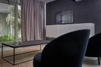 Modern apartment with private terrace and swimming pool