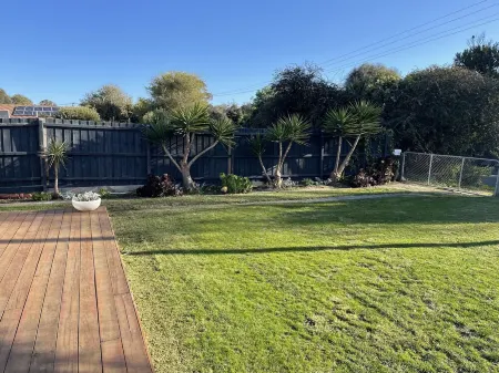 Blairgowrie Bungalow House 300 metres to Bay Beach