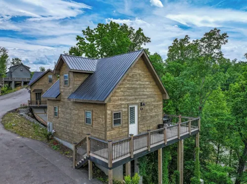 Your Lake Escape! Pet-Friendly Cabin with Game Loft & Nearby Lake Access