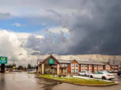 Quality Inn Hotels in Barrie