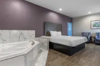 SureStay Plus Hotel by Best Western Ada فنادق في أدا