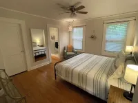 1920s Bungalow with private garden, close to downtown Hotels in Sans Souci