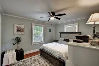 Fort Henry - Pool Table, Fire Pit, Prime Location in Kingsport Hotels near Exchange Place