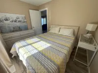 Lakeside Escape: Cozy Family Cottage Retreat Hotels in Tay