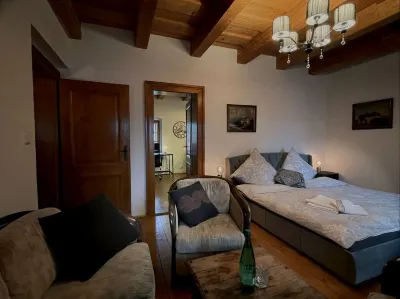 Stylish 2 bedroom apartment with historical atmosphere and private sauna/hot tub Hotels in Prague 13